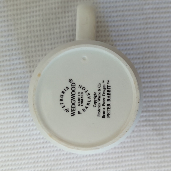 Vintage Peter Rabbit by Beatrix Potter Nursery Set by Wedgwood - 3 pieces - Picture 10 of 12